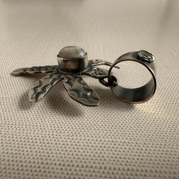 Chimney Butte White Buffalo Dragonfly Pendant Hallmarked - Picture 5 of 10